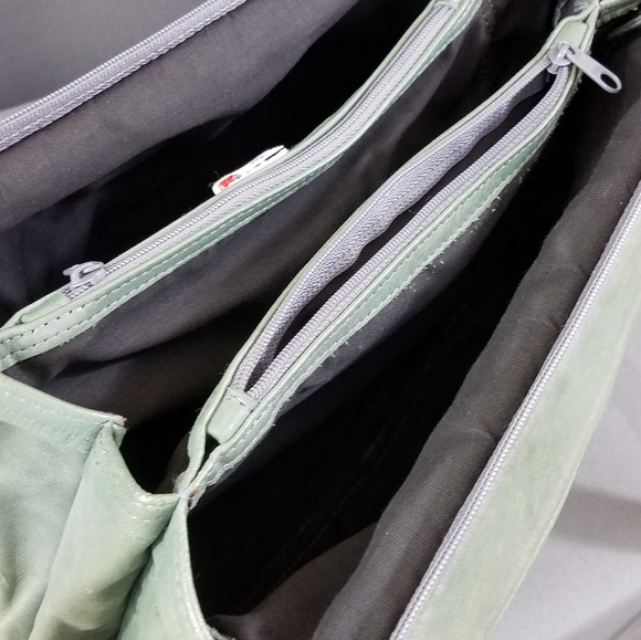 Large handbag purse soft roomy light green - Picture 5 of 9